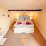 Urlaubsmagie - Maisonette-Wohnung Wanderfalke - Saisonaler Pool * Lichtenhain (Sebnitz)