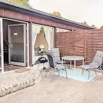 Holiday home Urlaubsmagie - Maisonette-Wohnung Wanderfalke - Saisonaler Pool