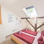 Urlaubsmagie - Maisonette-wohnung Wanderfalke - Saisonaler Pool Casa de Férias Lichtenhain (Sebnitz)