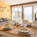 Casa de Férias Urlaubsmagie - Maisonette-wohnung Wanderfalke - Saisonaler Pool Lichtenhain (Sebnitz)