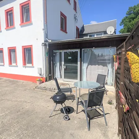 Holiday home Urlaubsmagie - Maisonette-Wohnung Wanderfalke - Saisonaler Pool