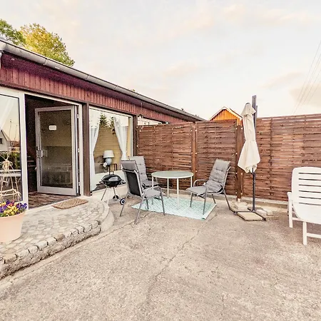 Urlaubsmagie - Maisonette-Wohnung Wanderfalke - Saisonaler Pool Holiday home *