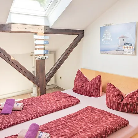 Urlaubsmagie - Maisonette-wohnung Wanderfalke - Saisonaler Pool بيت للعطل *